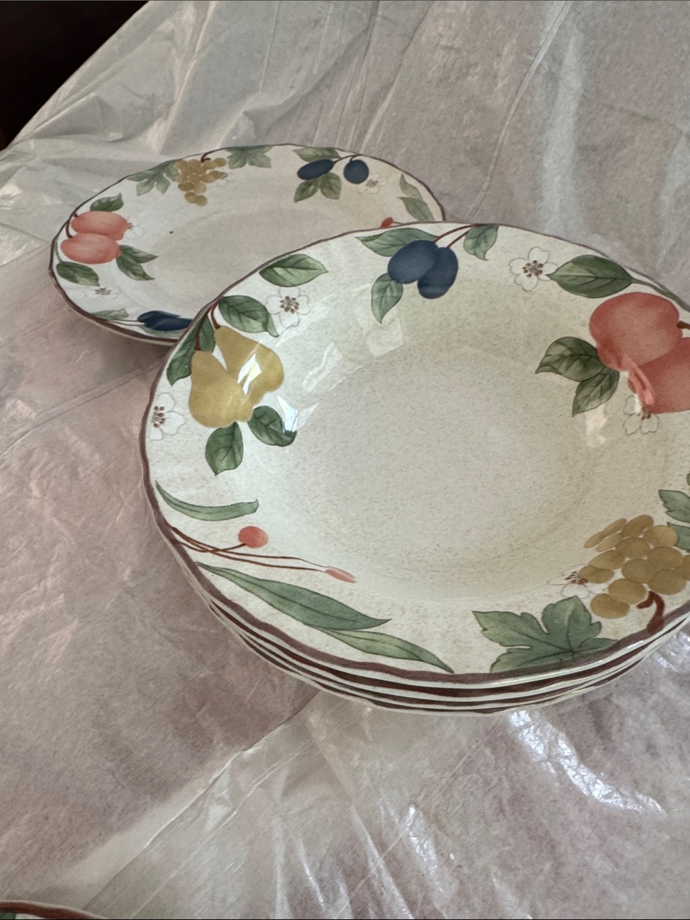 Mikasa Fruit-AccentCountry Soup Bowls & plate in Cream, Blue, Yellow, Green - Picture 4 of 6